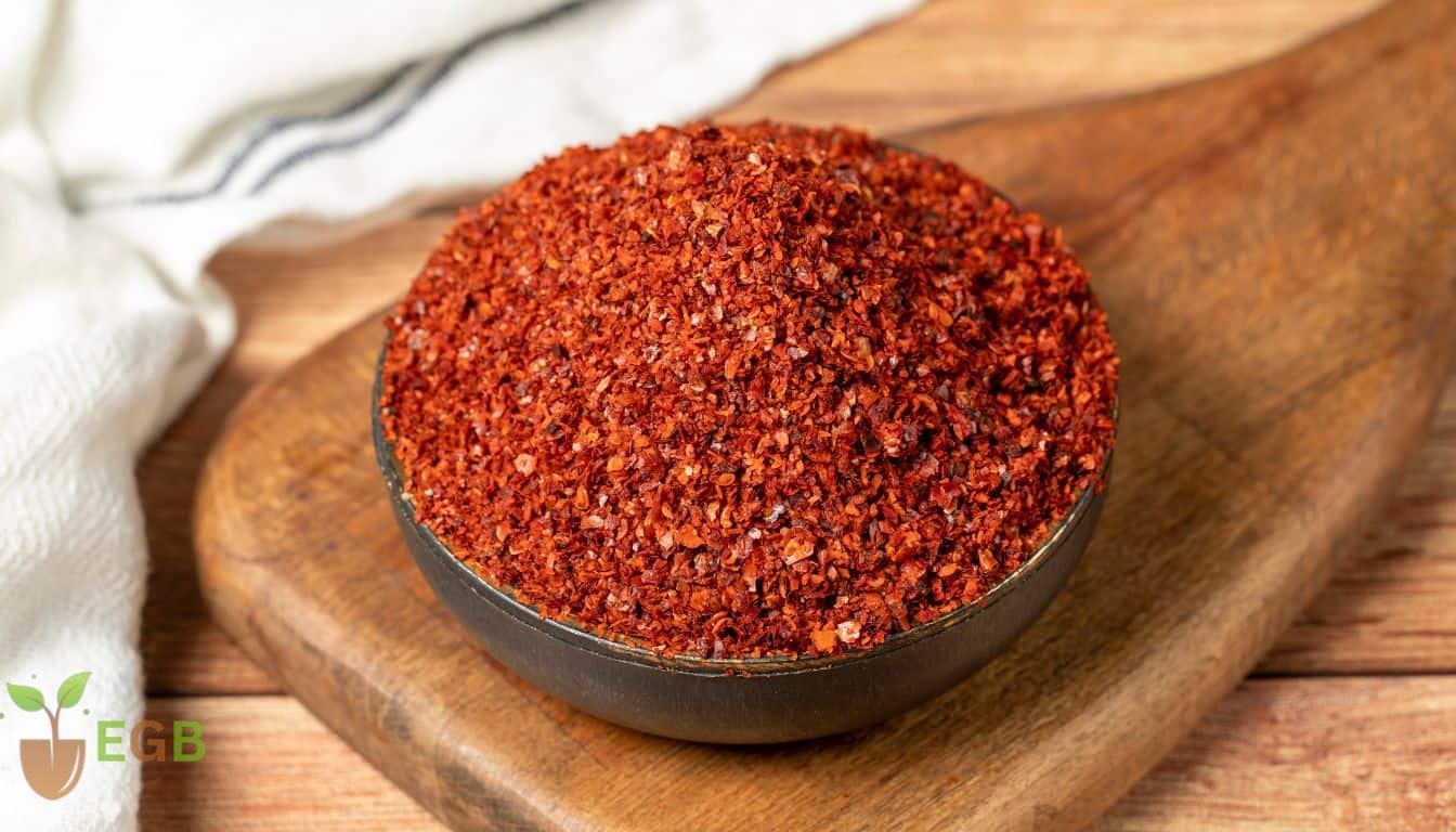 Crushed red chilli flakes