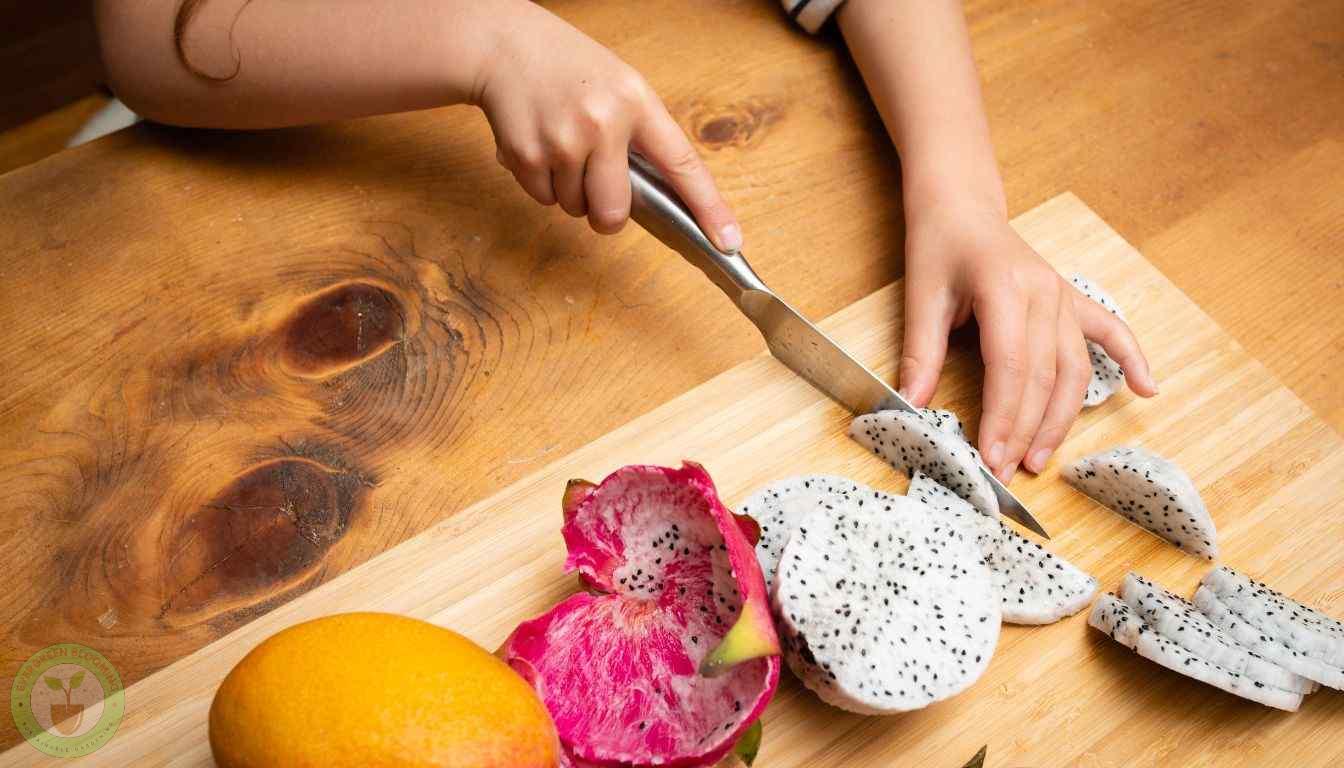 Cutting and preparing dragon fruit