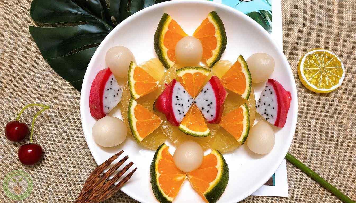 Dragon Fruit Serving Presentation
